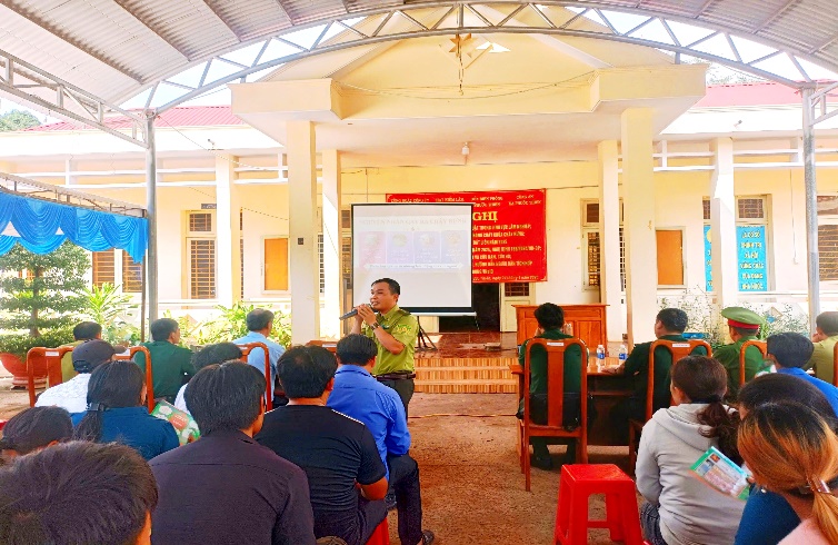 Hạt Kiểm lâm huyện Bù Đốp phối hợp Công ty Cổ phần Cao su  Sông Bé tổ chức tuyên truyền pháp luật về Lâm nghiệp