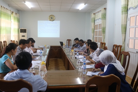 Làm việc với Đoàn Công tác nước Malaysia