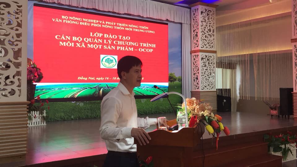 Tập huấn tổ chức lớp đào tạo cán bộ quản lý Chương trình mỗi xã một sản phẩm
