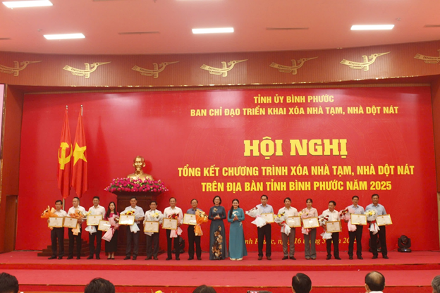 Tổng kết chương trình xóa nhà tạm, nhà dột